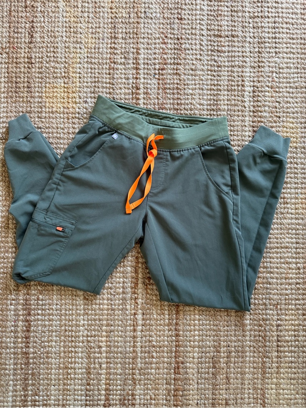 FIGS Zamora Jogger Scrub Pants | Moss | XS